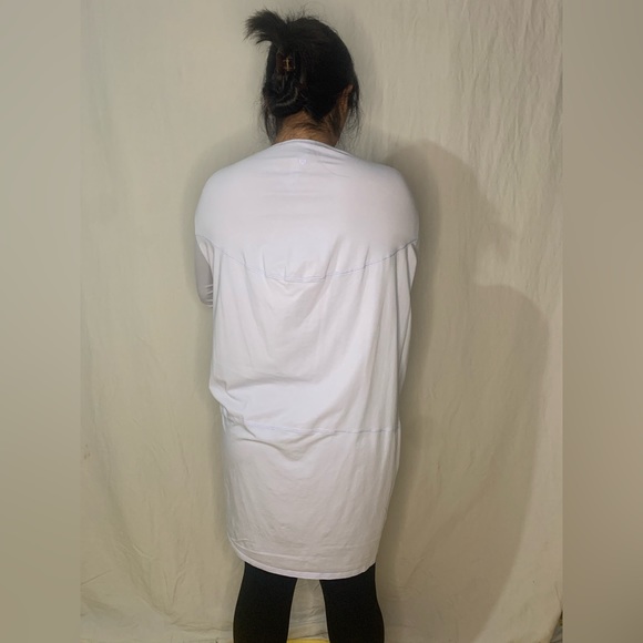 Lululemon - Picture 9 of 16